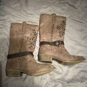 Stylish Taupe Heeled Boots with Buckle Detail